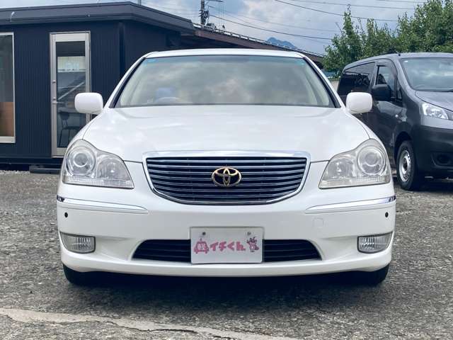 2005 Toyota Crown Majesta – thumbnail 4