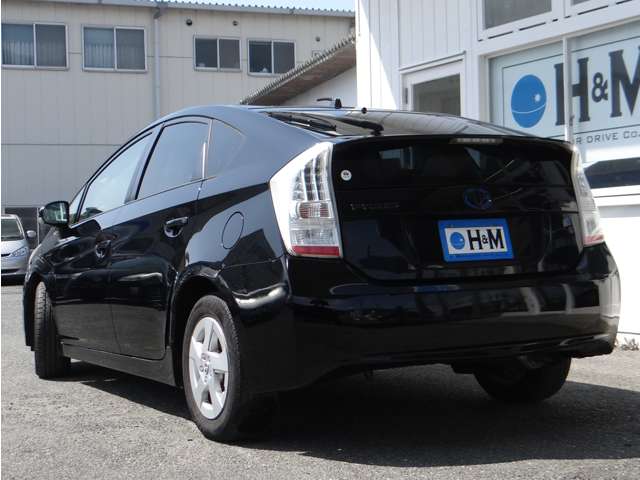2010 Toyota Prius – thumbnail 4