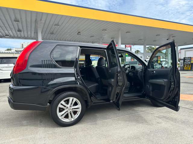 2010 Nissan X-Trail – thumbnail 4