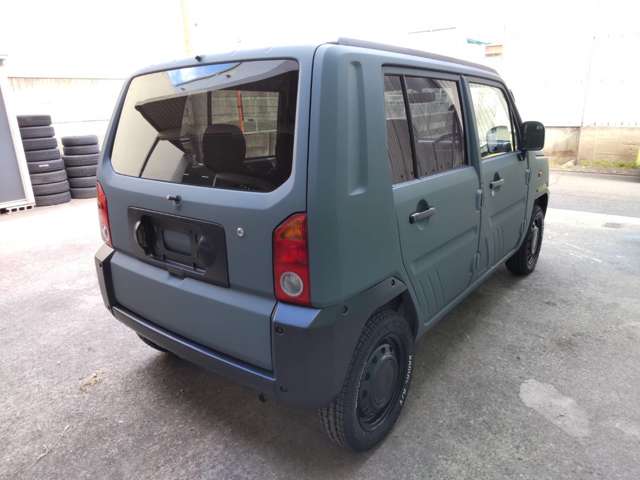 2001 Daihatsu Naked – thumbnail 2