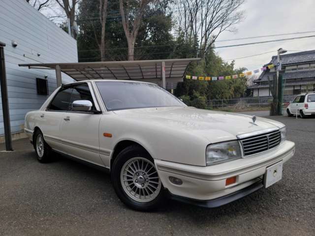 1990 Nissan Cima – thumbnail 2