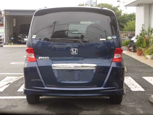 2008 Honda Freed – thumbnail 4