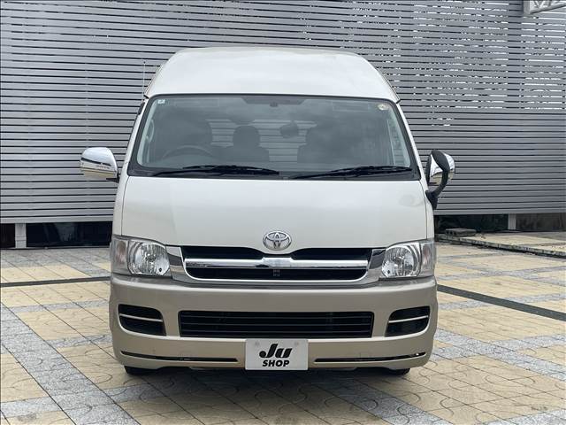2005 Toyota Hiace – thumbnail 4
