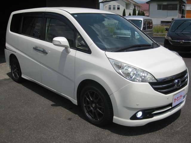2008 Honda Stepwgn – thumbnail 3