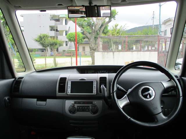 2006 Daihatsu Tanto – thumbnail 2