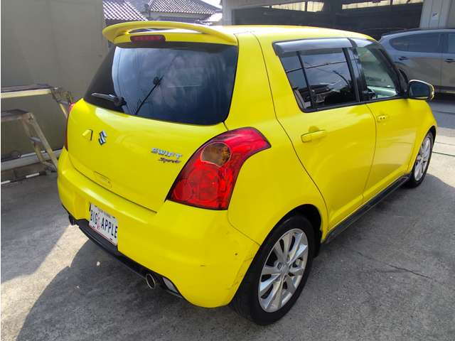 2009 Suzuki Swift – thumbnail 4