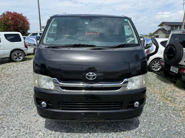 2008 Toyota Regius Ace – thumbnail 3