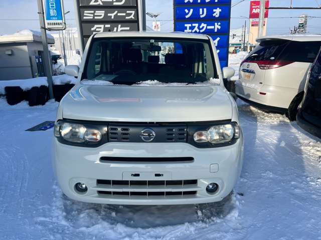 2009 Nissan Cube – thumbnail 2