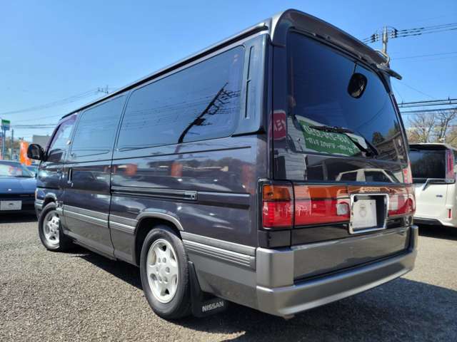 1992 Nissan Caravan Coach – thumbnail 4