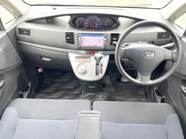 2010 Daihatsu Move – thumbnail 2