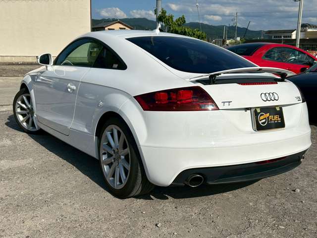 2011 Audi TT – thumbnail 2