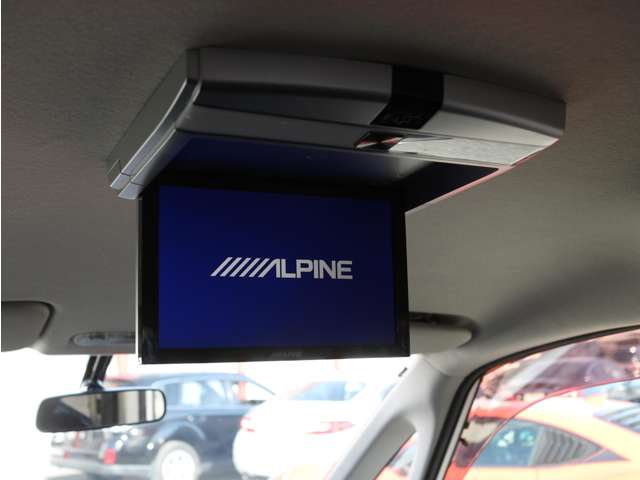 2011 Nissan Serena – thumbnail 4