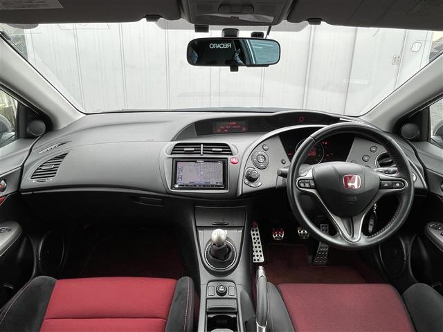 2010 Honda Civic Type R Euro – thumbnail 4