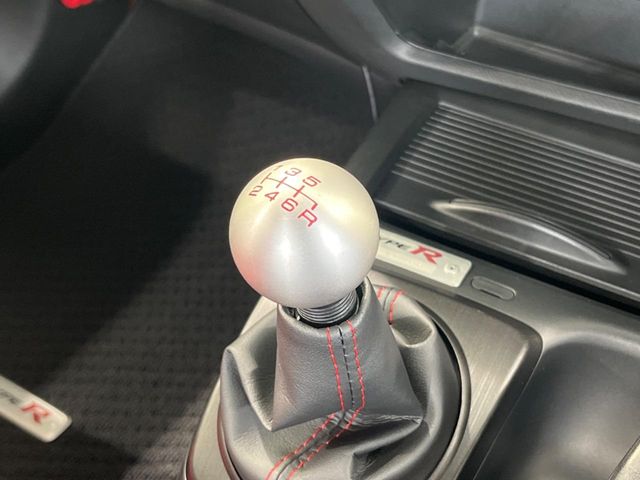2010 Honda Civic Type R – thumbnail 3