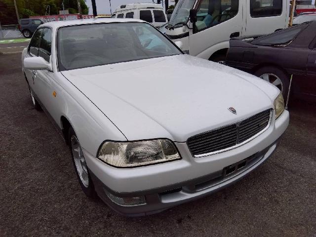 1997 Nissan Leopard – thumbnail 4