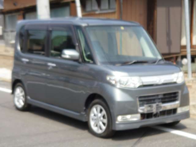 2009 Daihatsu Tanto – thumbnail 3