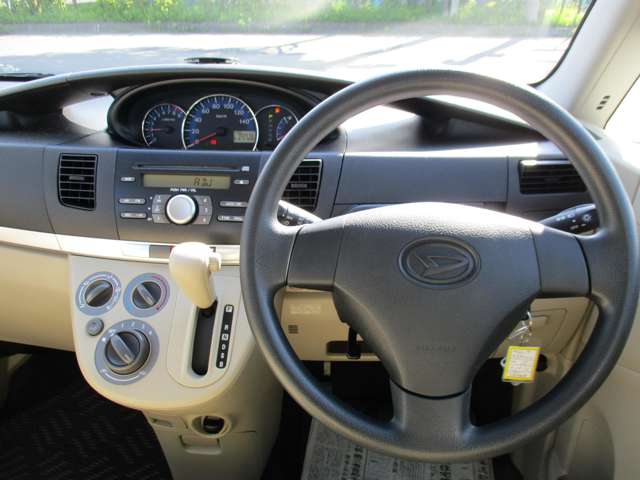 2010 Daihatsu Move – thumbnail 4