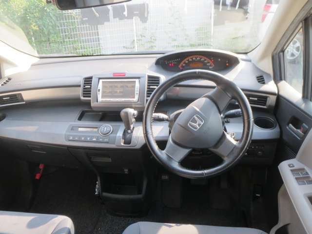 2008 Honda Freed – thumbnail 3