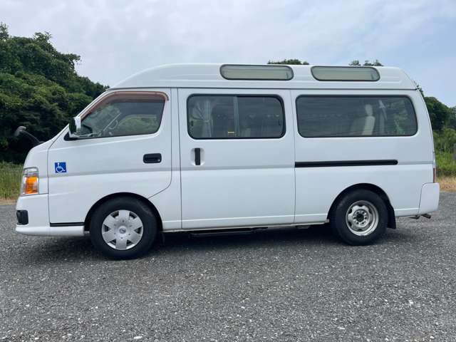 2009 Nissan Caravan – thumbnail 4
