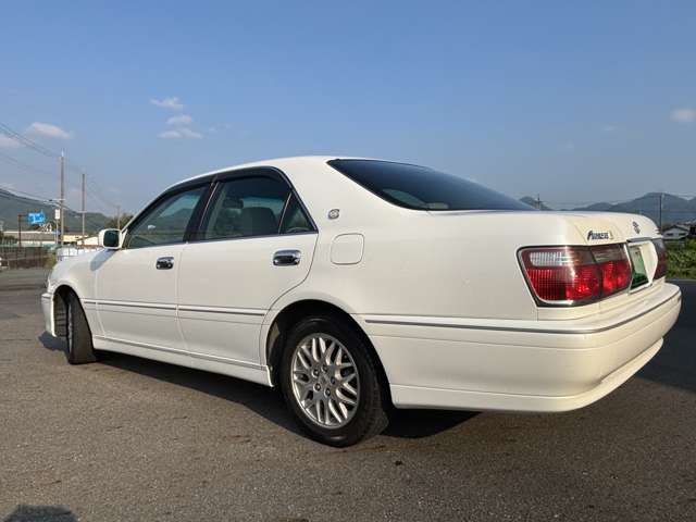 2000 Toyota Crown Athlete – thumbnail 4