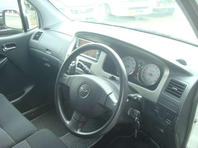 2006 Daihatsu Move – thumbnail 2