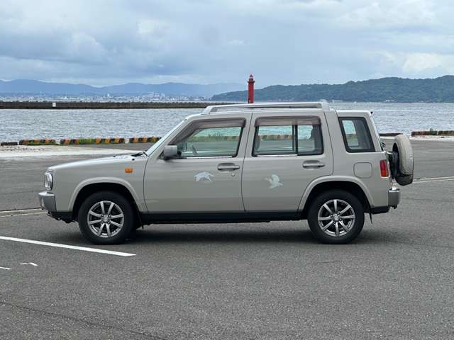1998 Nissan Rasheen – thumbnail 3