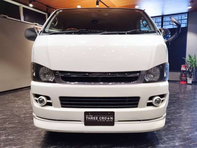 2008 Toyota Regius Ace – thumbnail 3