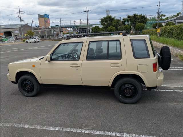 1996 Nissan Rasheen – thumbnail 4