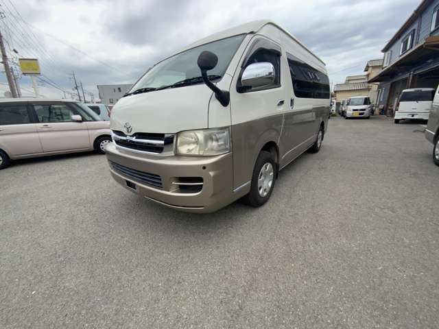 2005 Toyota Hiace – thumbnail 2