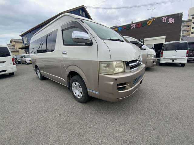 2005 Toyota Hiace – thumbnail 3
