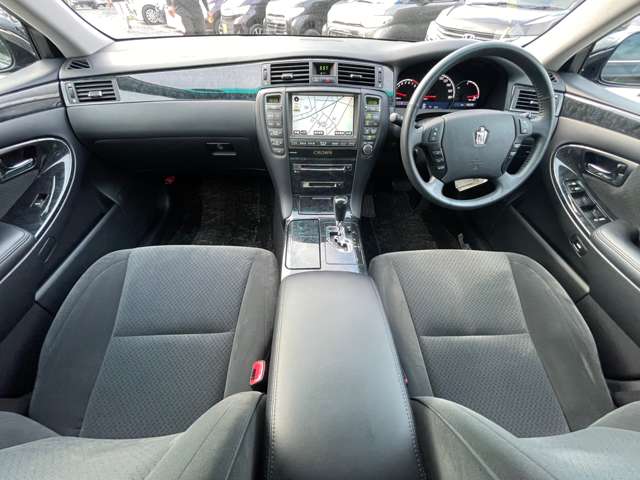 2007 Toyota Crown Athlete – thumbnail 2