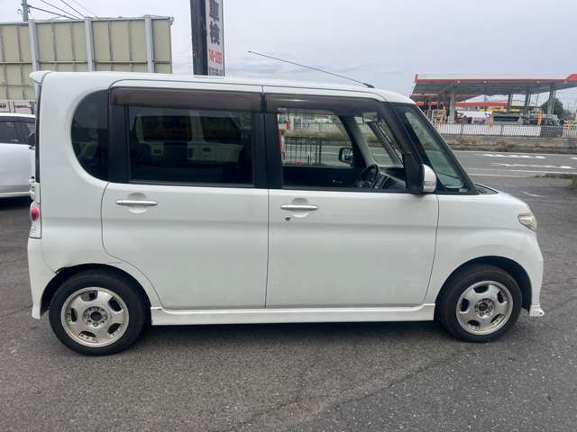 2008 Daihatsu Tanto – thumbnail 4