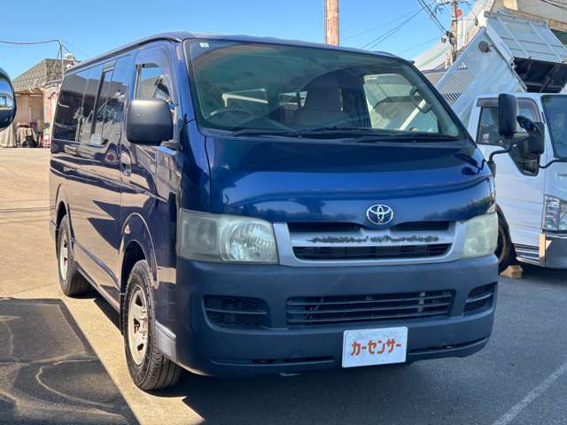 2005 Toyota Hiace – thumbnail 4