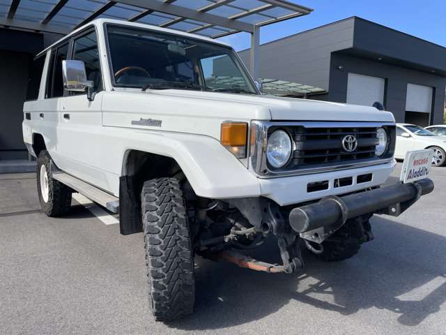 1997 Toyota Land Cruiser 70 – thumbnail 2