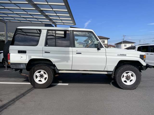 1997 Toyota Land Cruiser 70 – thumbnail 3