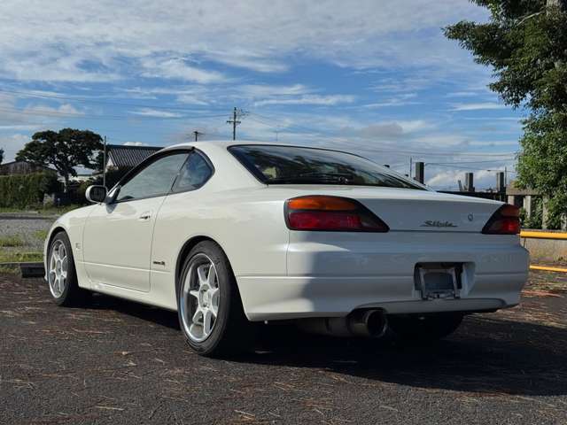 2001 Nissan Silvia – thumbnail 2