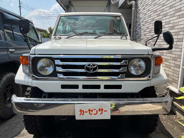 2001 Toyota Land Cruiser 70 – thumbnail 4