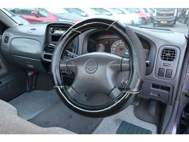 2001 Nissan Datsun – thumbnail 3