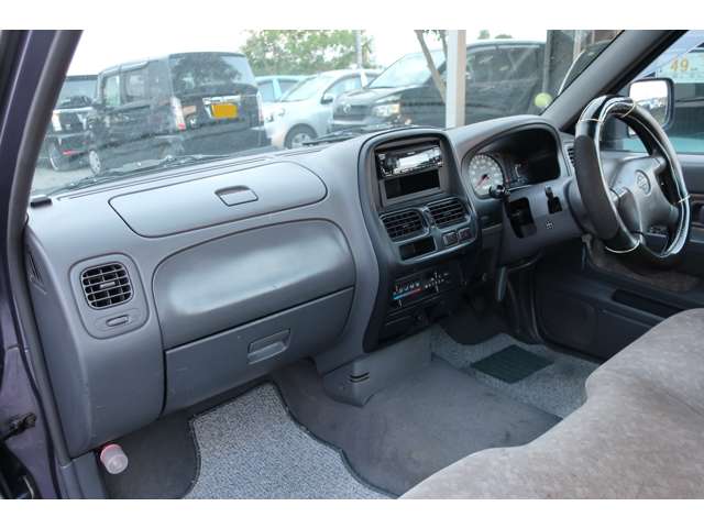 2001 Nissan Datsun – thumbnail 4