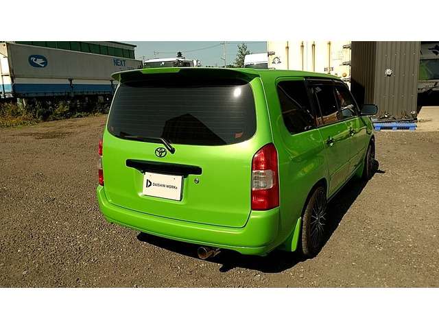 2005 Toyota Probox – thumbnail 2