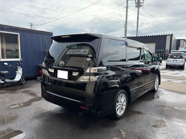 2009 Toyota Vellfire – thumbnail 3