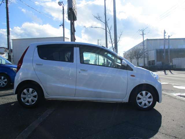2009 Daihatsu Mira – thumbnail 3