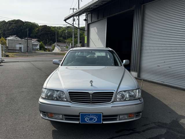 1997 Nissan Cima – thumbnail 2