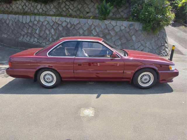 1991 Nissan Leopard – thumbnail 4