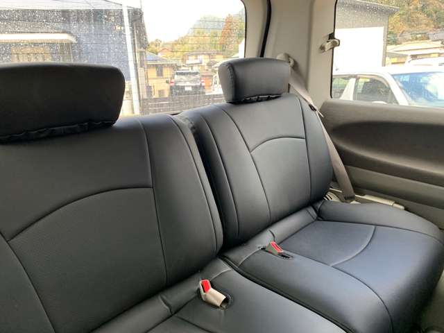 2003 Nissan Elgrand – thumbnail 4