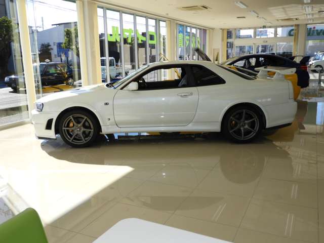 2002 Nissan Skyline GT-R – thumbnail 2