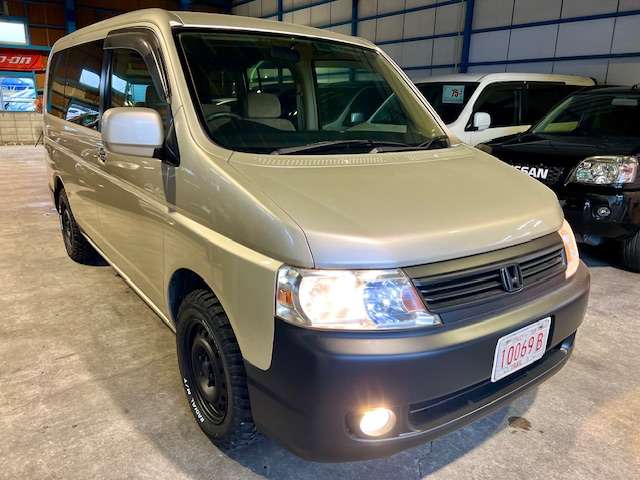 2005 Honda Stepwgn – thumbnail 2