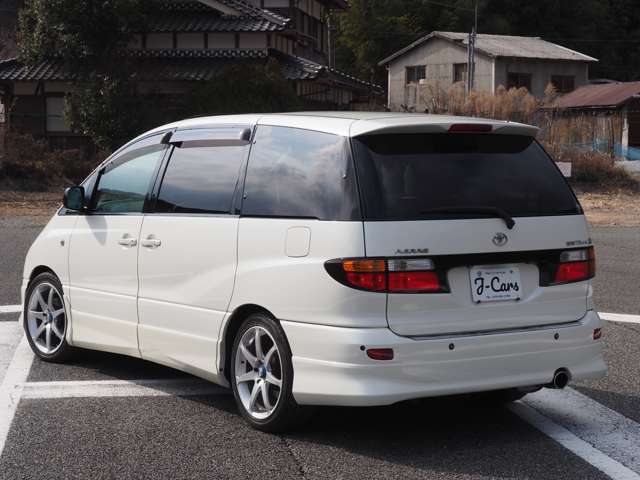 2001 Toyota Estima – thumbnail 2