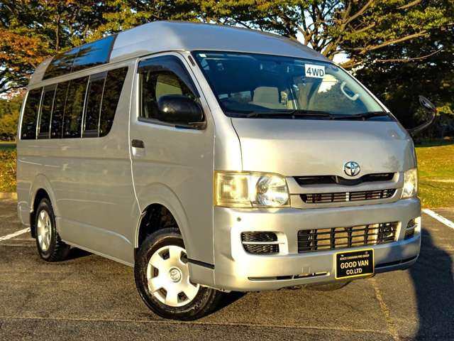2007 Toyota Hiace – thumbnail 3