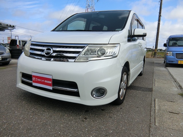 2009 Nissan Serena